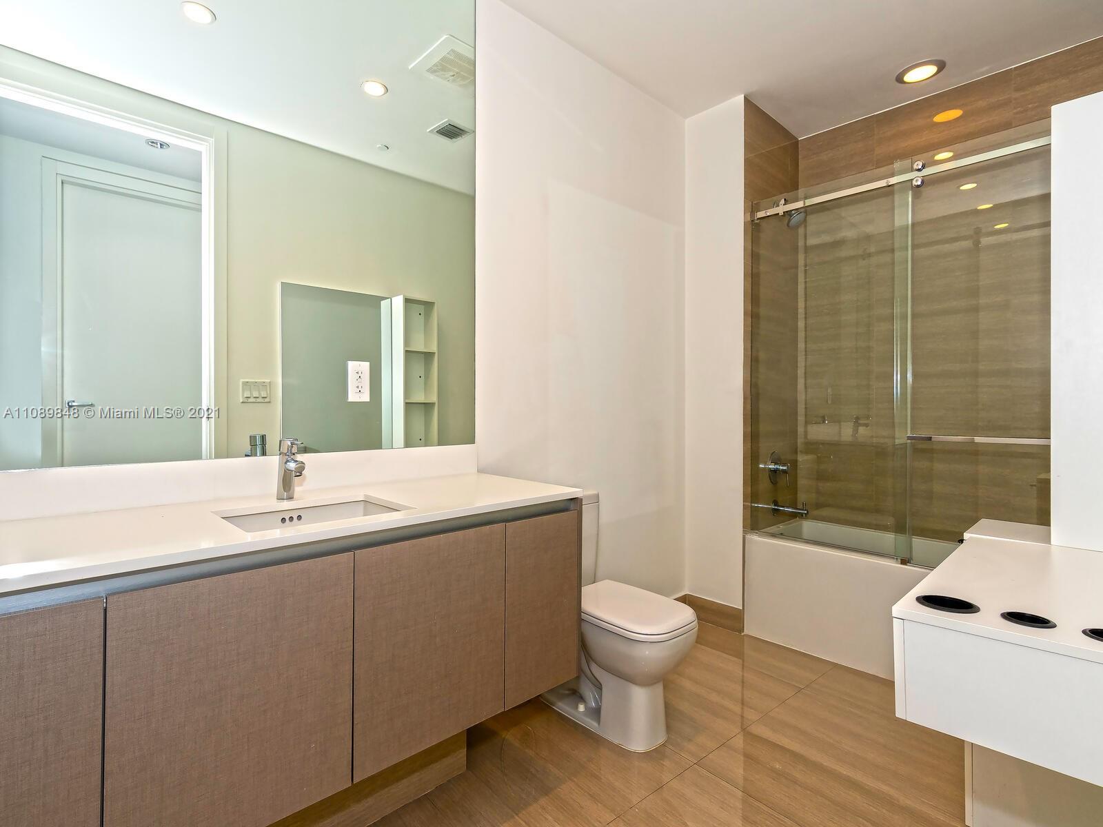 ECHO CONDO - Residential