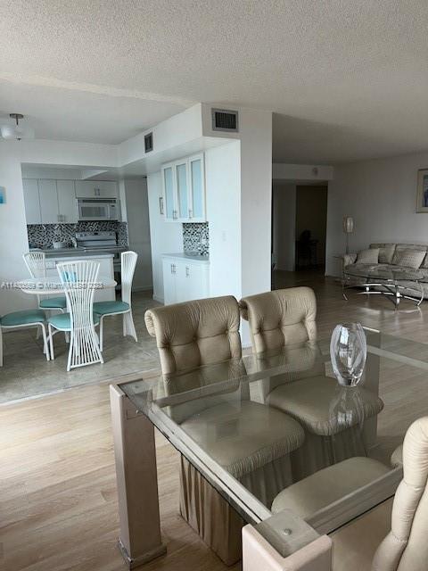 WINSTON TOWERS 200 - Residential Lease