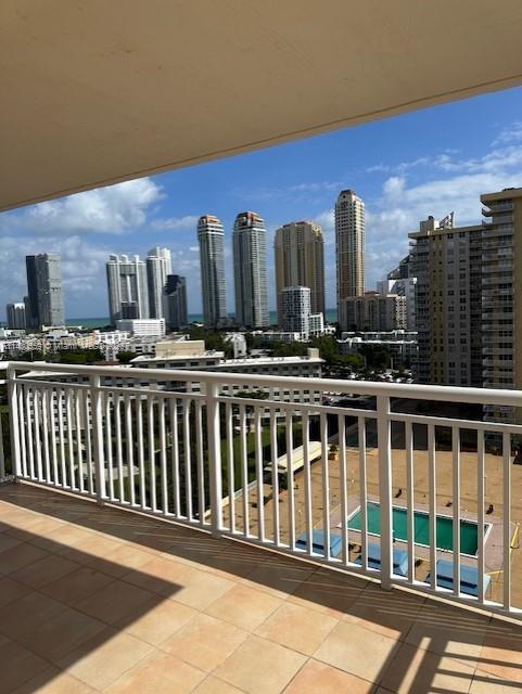 WINSTON TOWERS 200 - Residential Lease