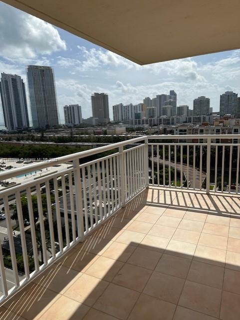 WINSTON TOWERS 200 - Residential Lease