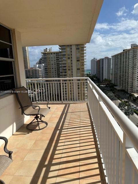 WINSTON TOWERS 200 - Residential Lease