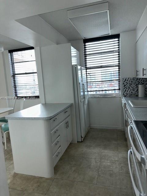 WINSTON TOWERS 200 - Residential Lease