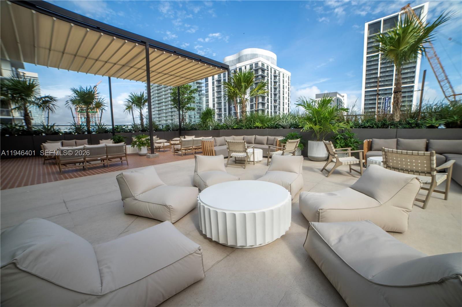 Crosby Miami World Center - Residential