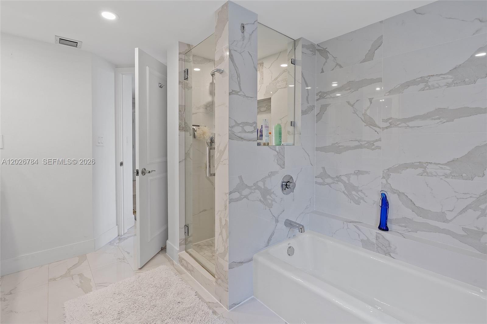 BRICKELL EAST CONDO - Residential Lease