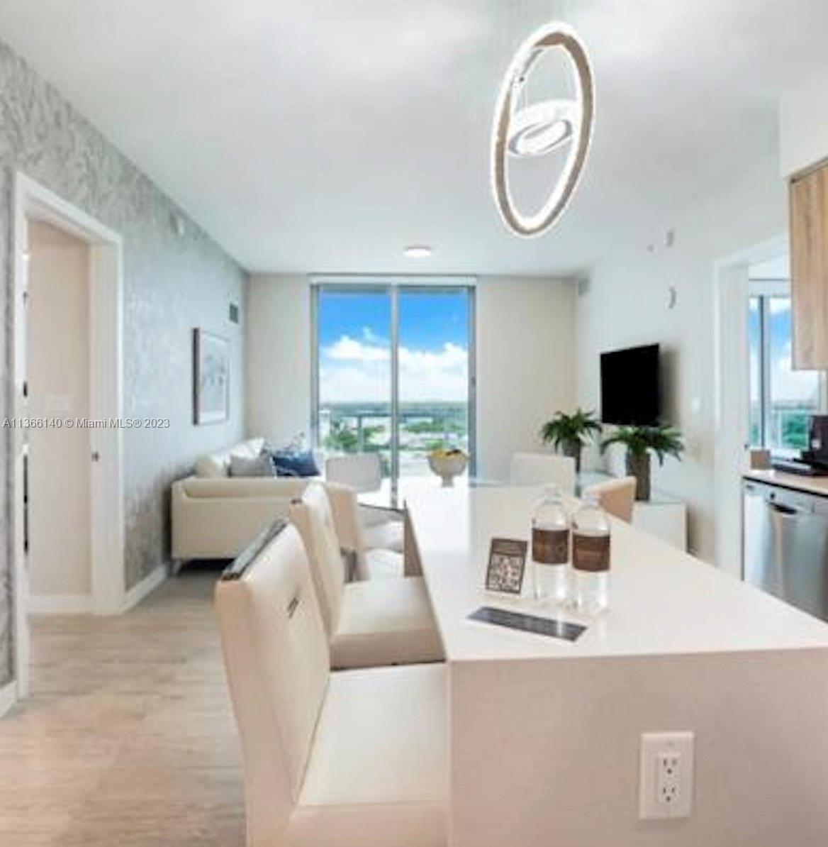 QUADRO CONDO - Residential Lease