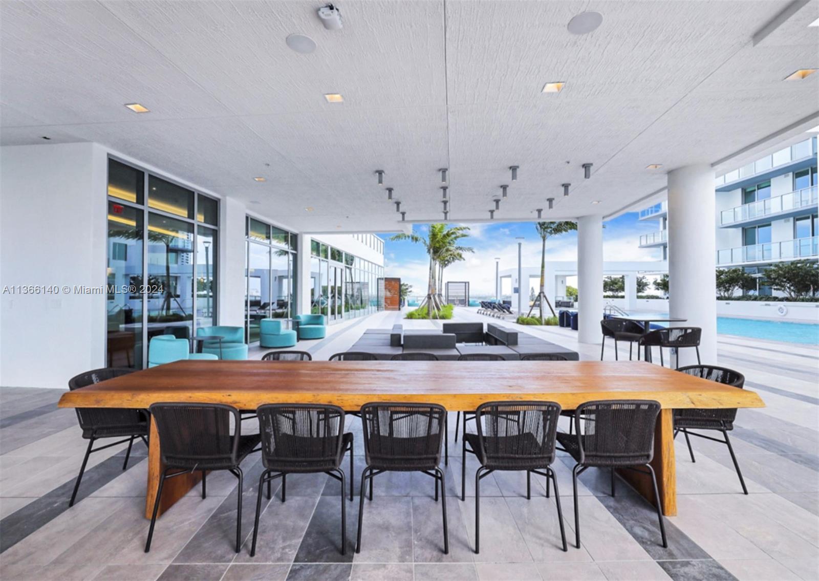 QUADRO CONDO - Residential Lease