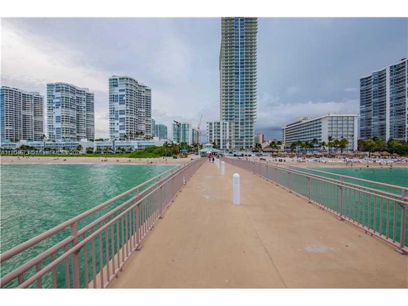 LA PERLA CONDO - Residential