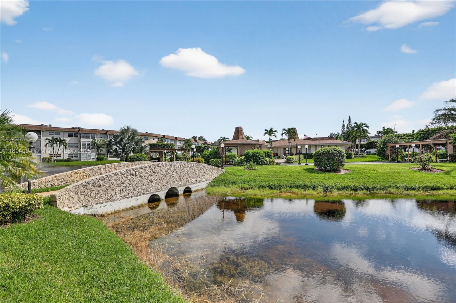 SEAGRAPE GARDENS CONDO - Residential