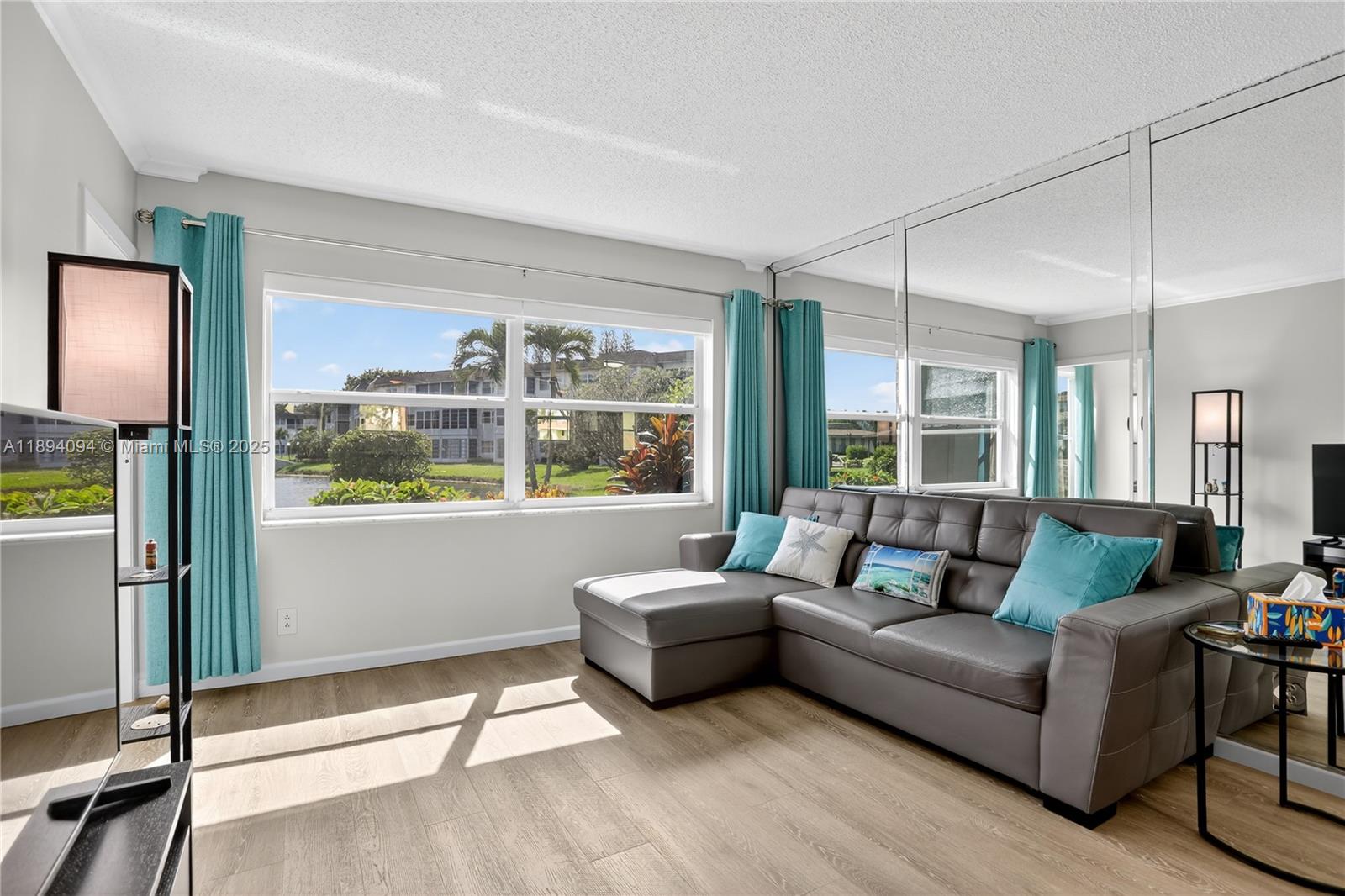 SEAGRAPE GARDENS CONDO - Residential