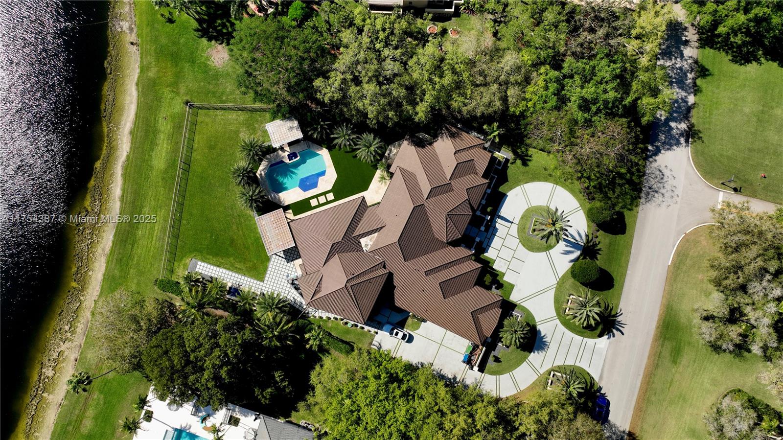 WINDMILL RANCH ESTATES - Residential
