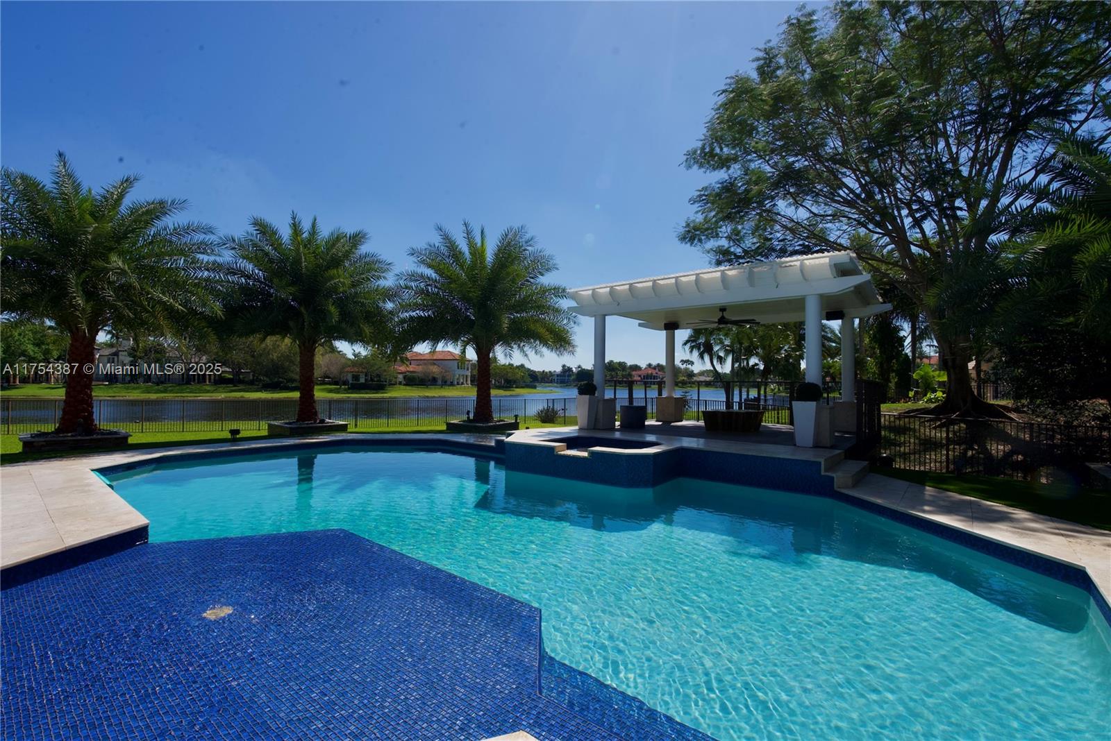 WINDMILL RANCH ESTATES - Residential