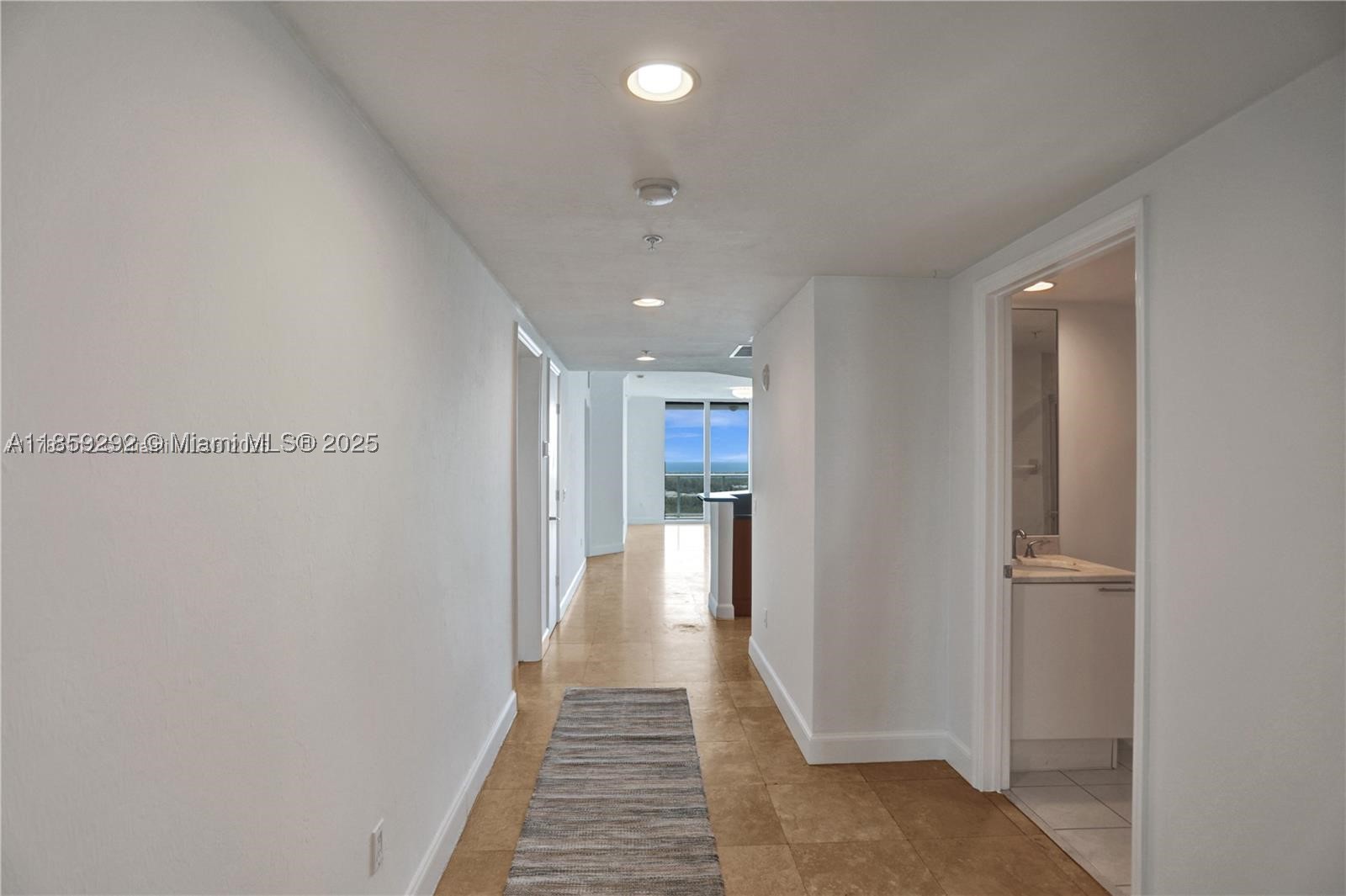 THE OAKS I CONDO - Residential