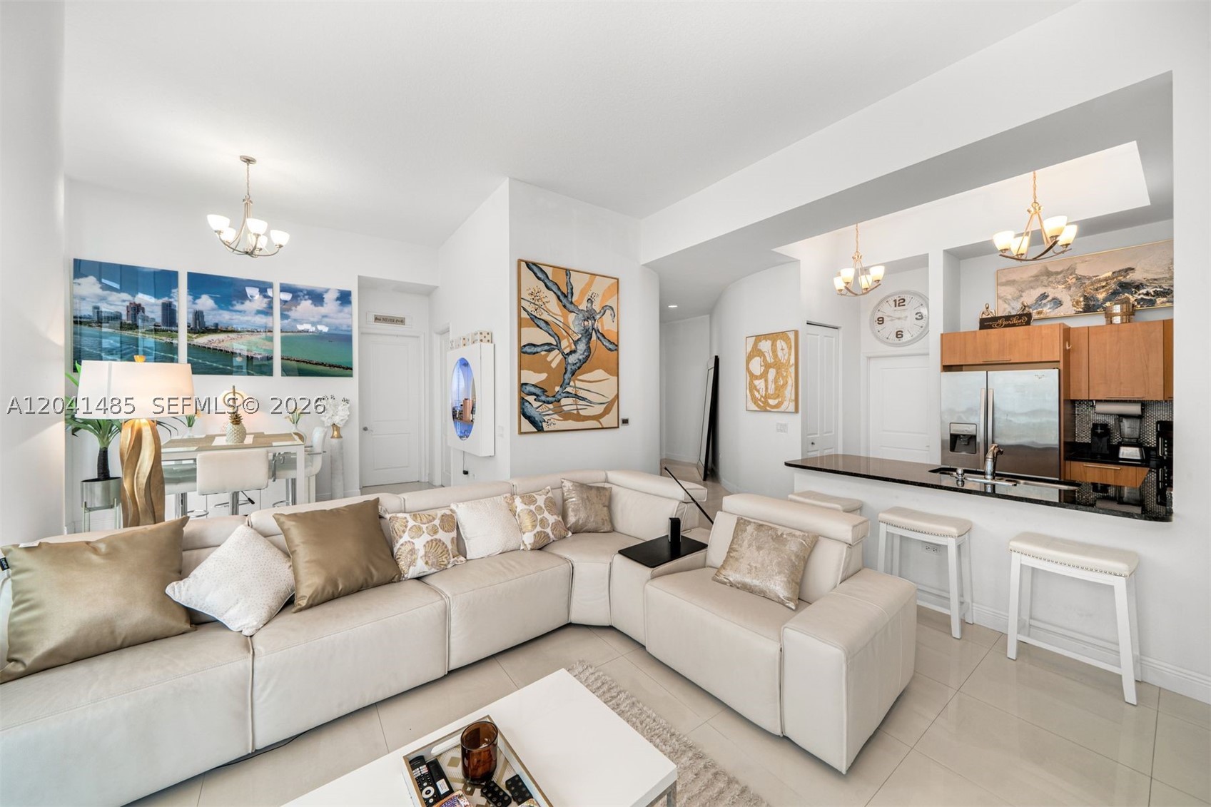 PLATINUM CONDO - Residential