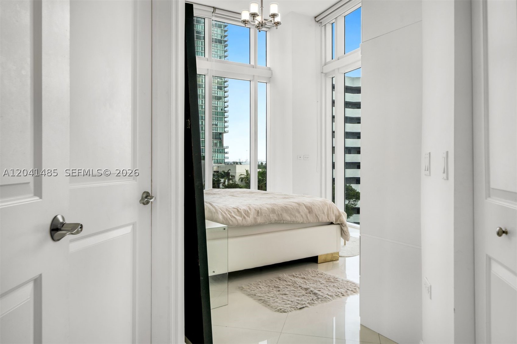 PLATINUM CONDO - Residential