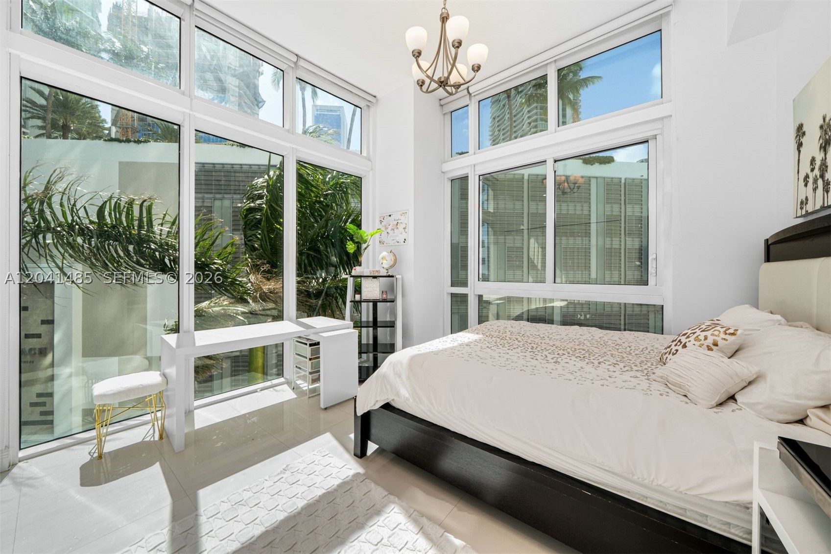 PLATINUM CONDO - Residential