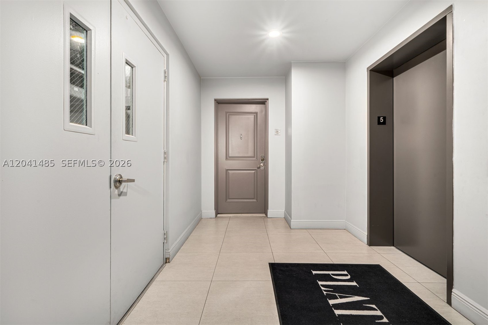PLATINUM CONDO - Residential