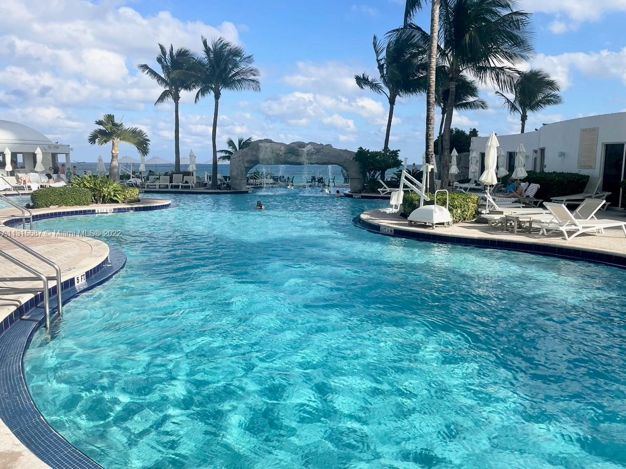 TRUMP INTERNATIONAL SONES - Residential