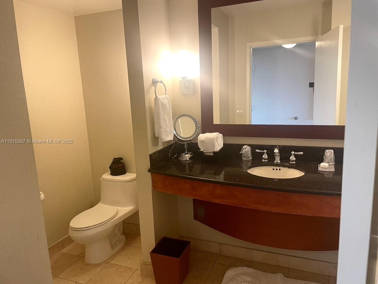 TRUMP INTERNATIONAL SONES - Residential