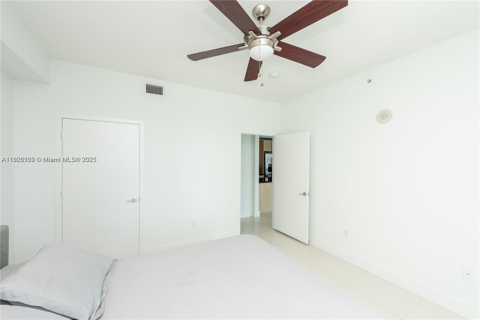 THE AXIS ON BRICKELL II C - Residential