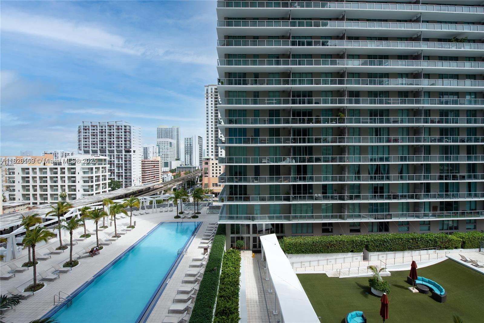 THE AXIS ON BRICKELL II C - Residential