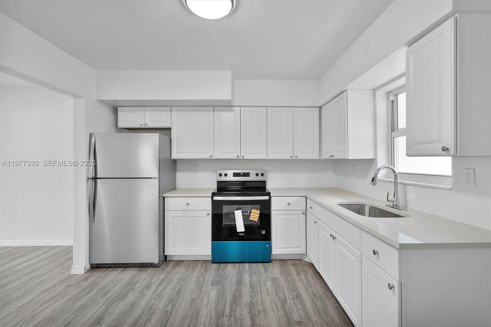 5TH ADDN TO LAWNDALE - Residential Income