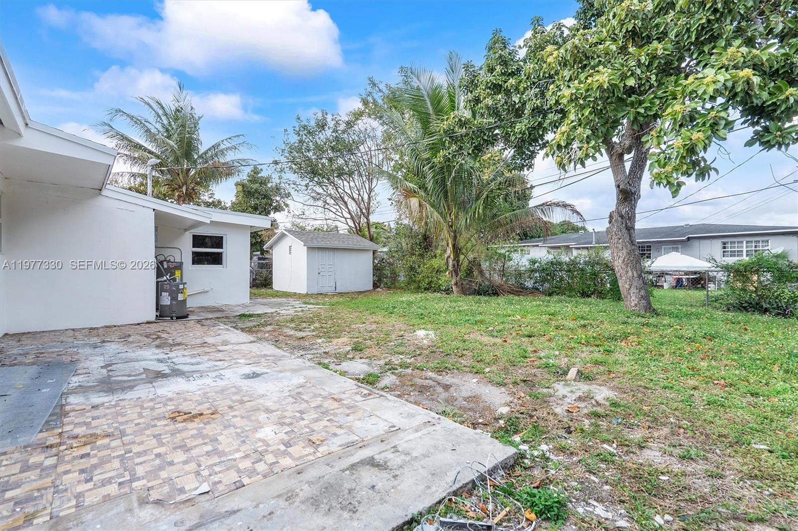 5TH ADDN TO LAWNDALE - Residential Income
