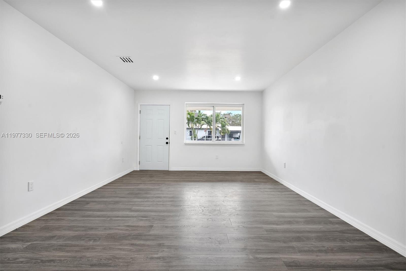 5TH ADDN TO LAWNDALE - Residential Income