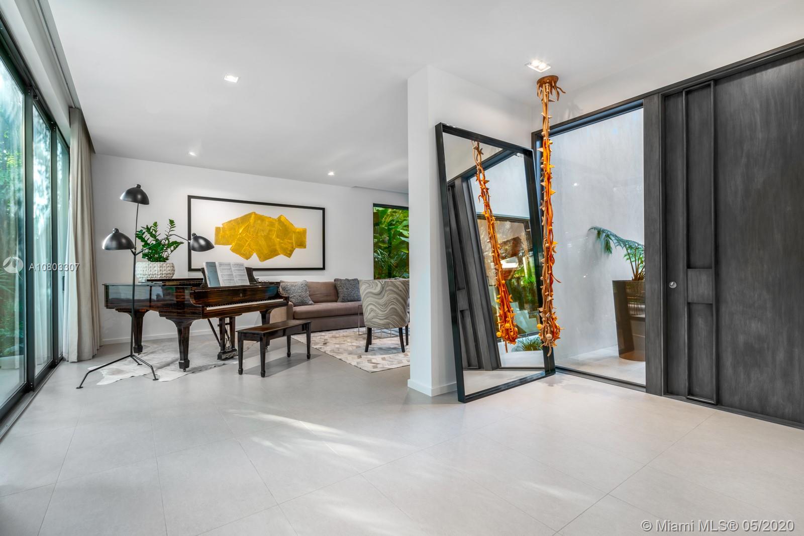 LEAFY WAY - Residential