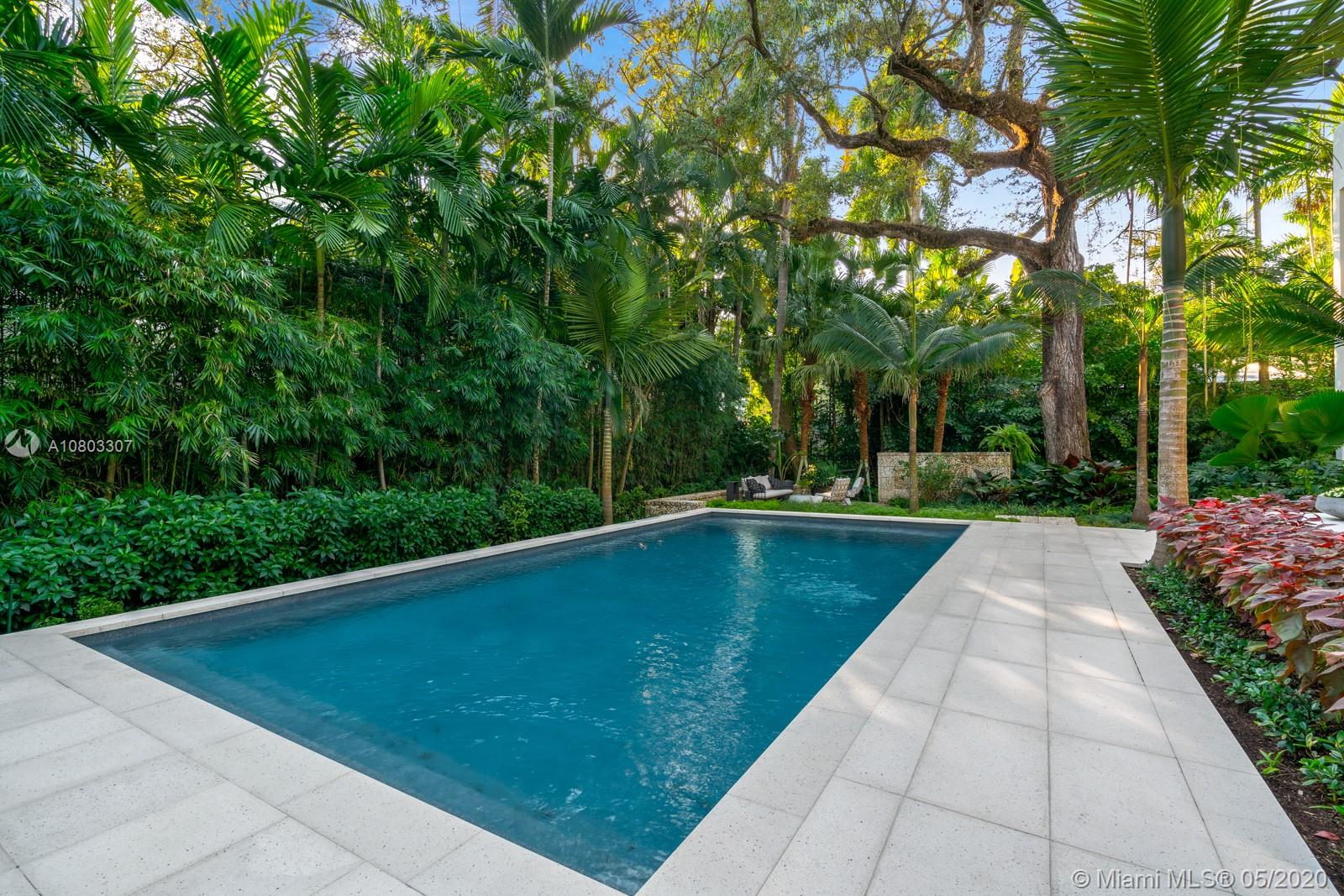 LEAFY WAY - Residential