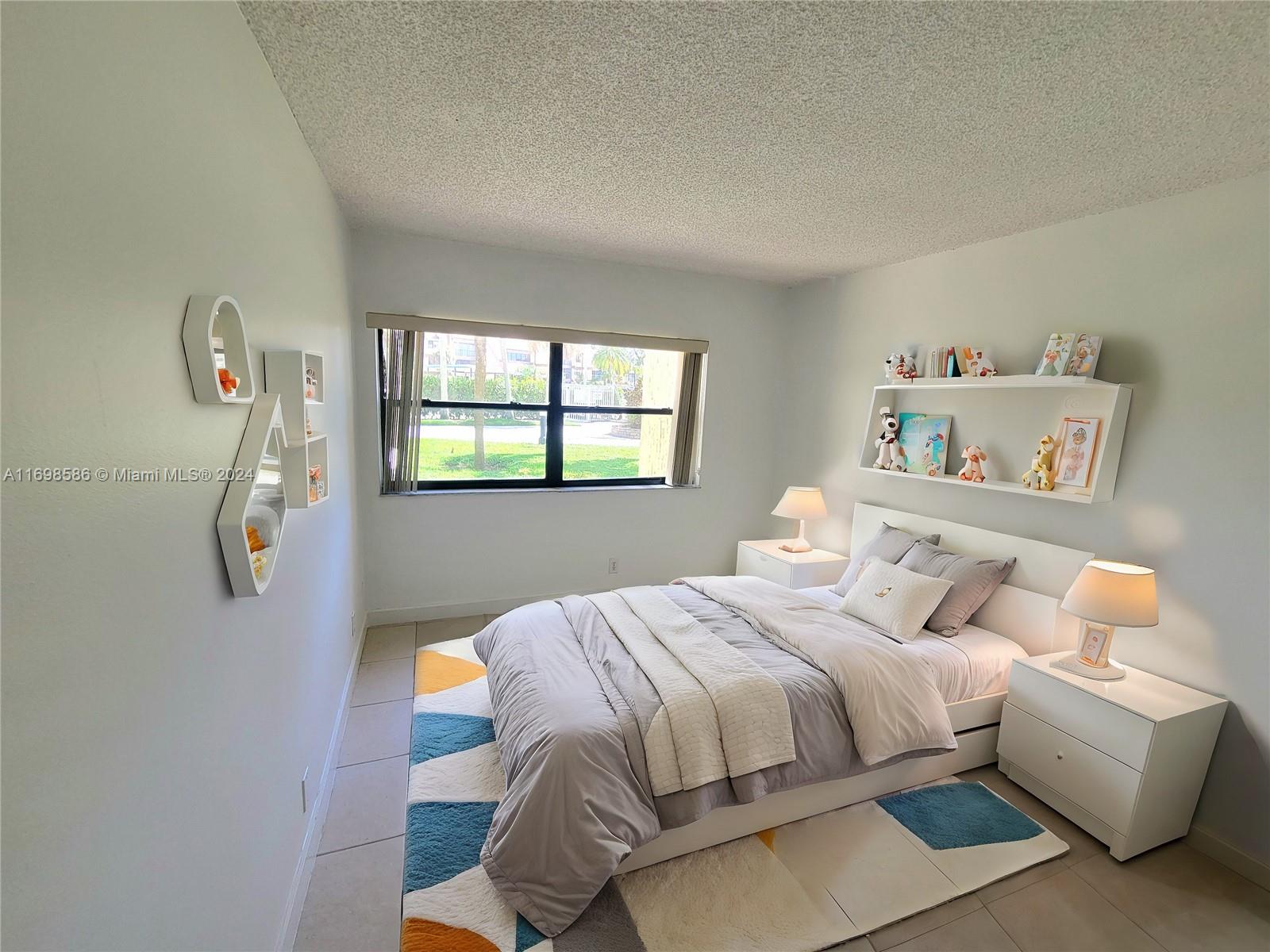 BUILDING EIGHT OF RACQUET - Residential Lease