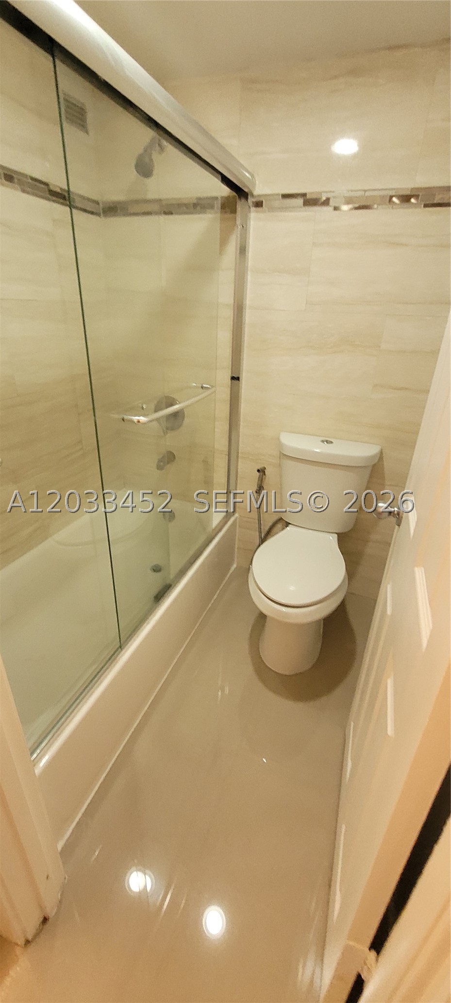 PLAZA OF AMERICAS CONDO P - Residential