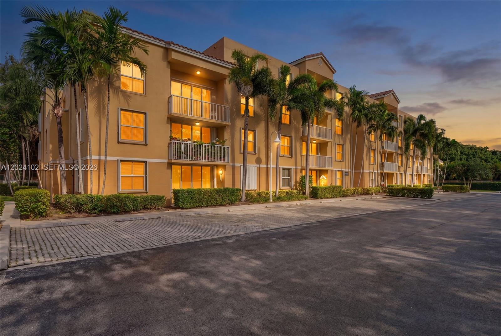SHERIDAN BEACH CLUB CONDO - Residential