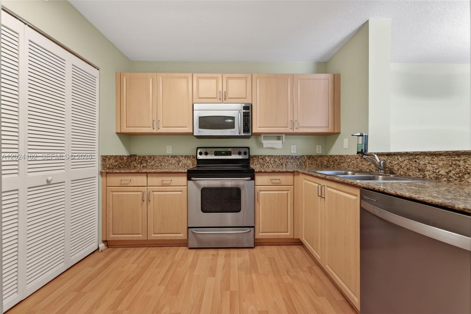 SHERIDAN BEACH CLUB CONDO - Residential