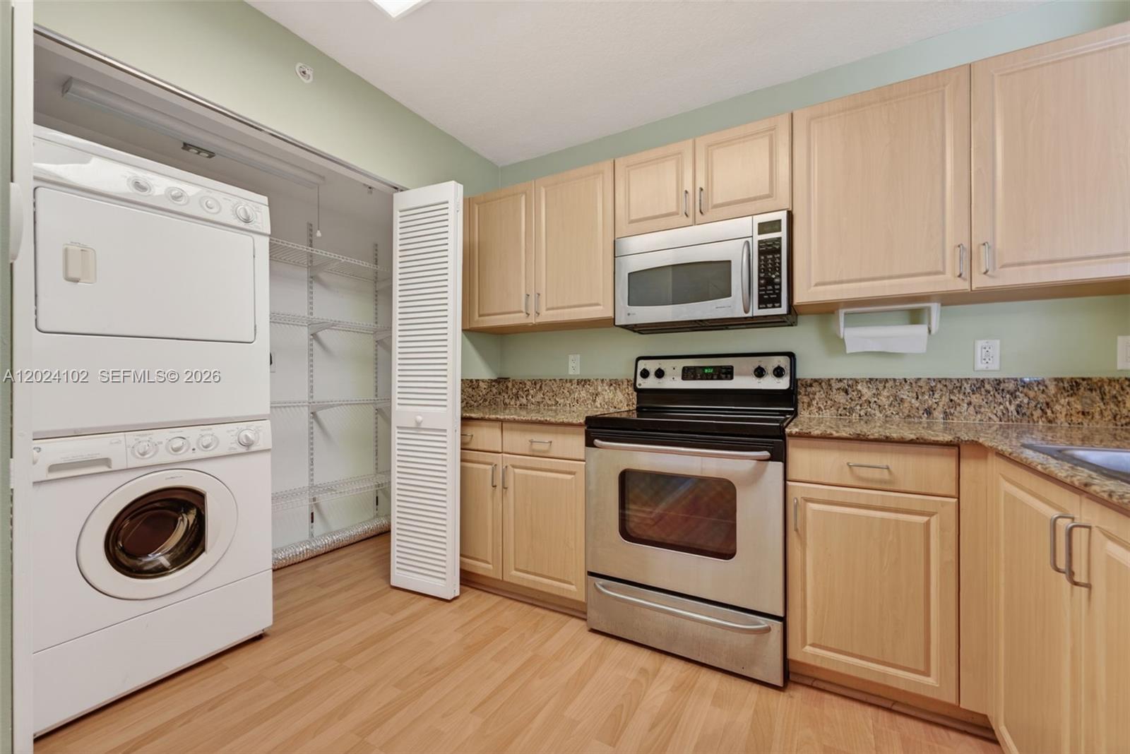 SHERIDAN BEACH CLUB CONDO - Residential