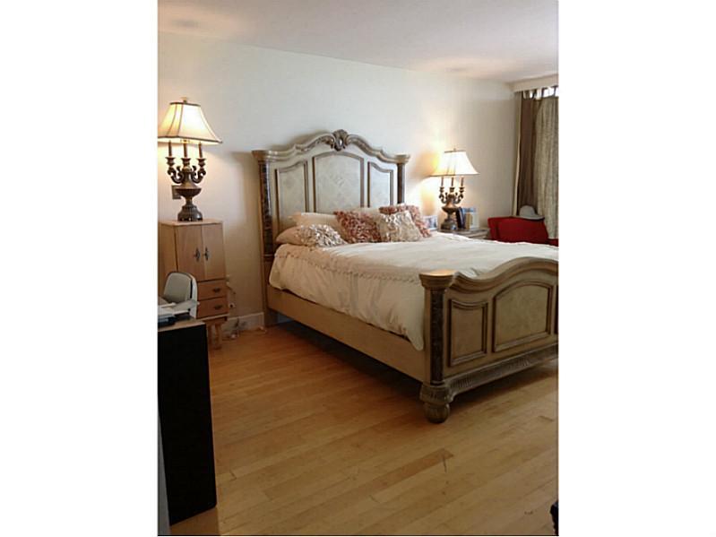 VENETIA CONDO - Residential Lease
