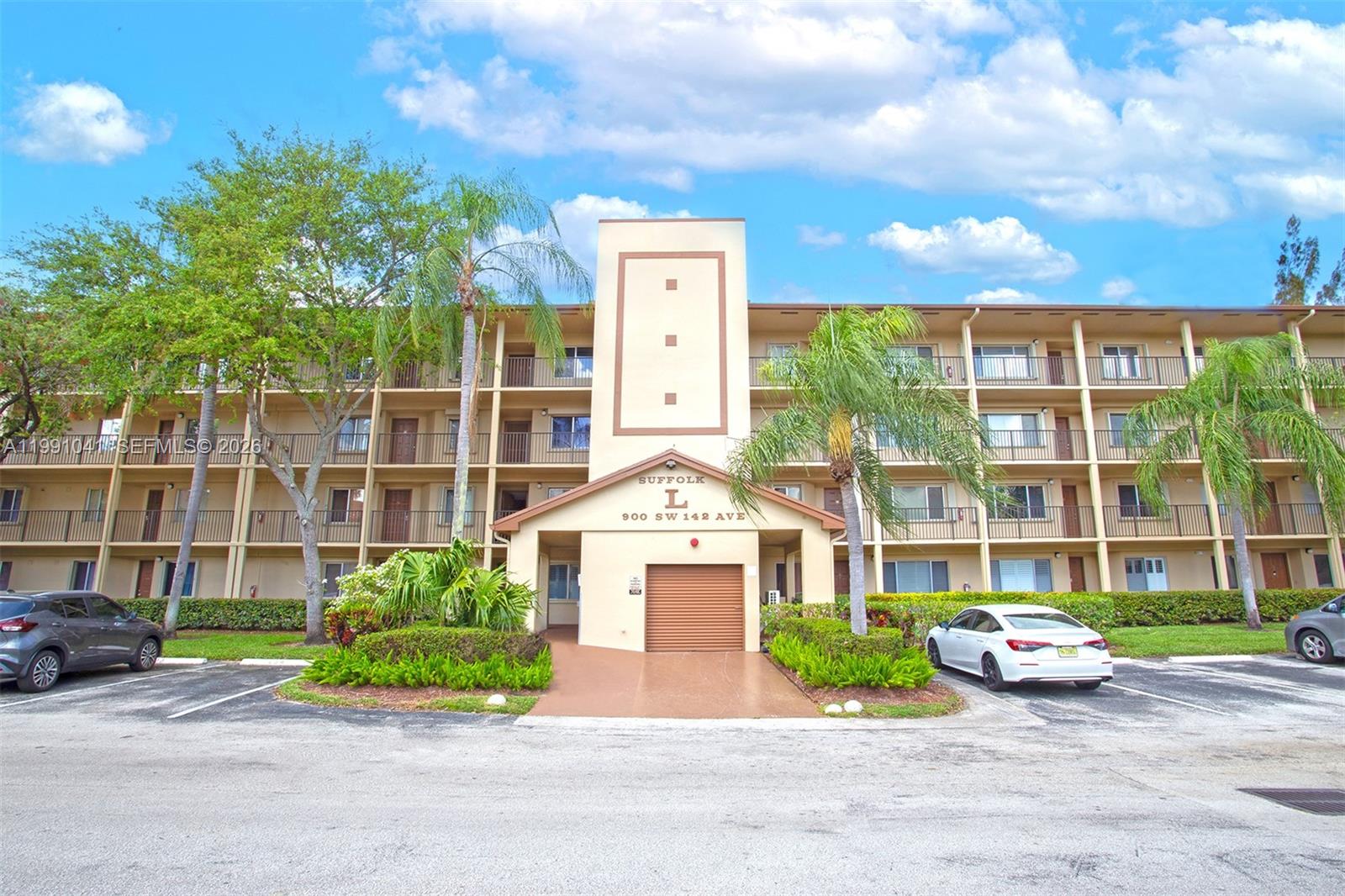 SUFFOLK AT CENTURY VILLAG - Residential