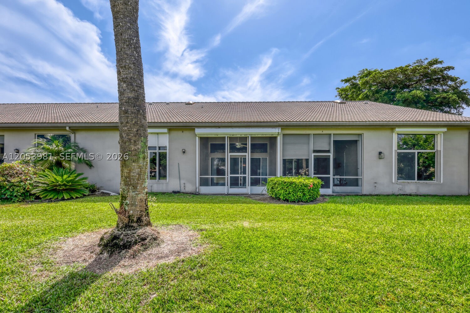 MONTEREY LAKE - Residential