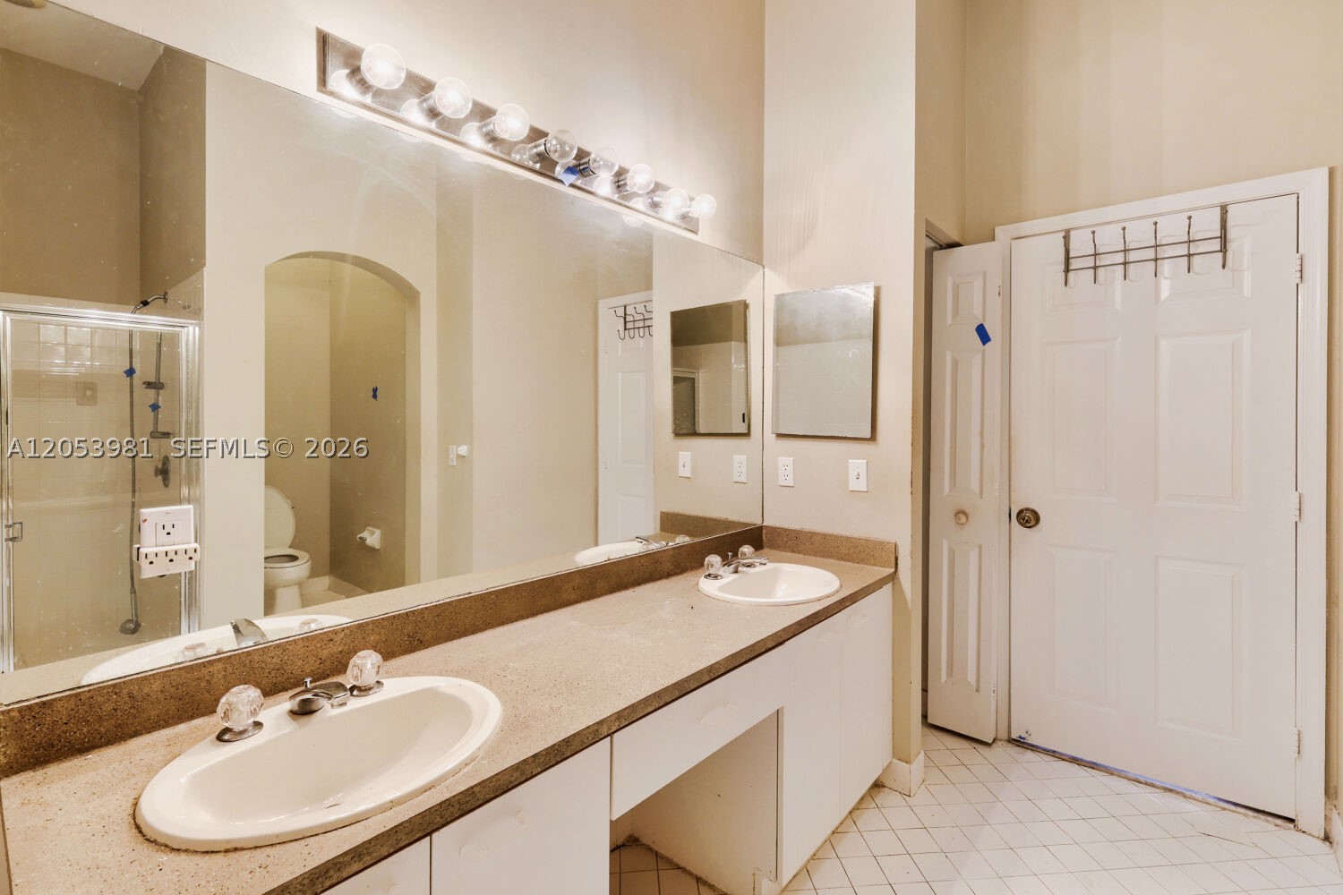 MONTEREY LAKE - Residential