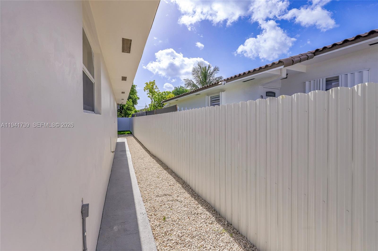 BIRD ROAD HIGHLANDS - Residential Lease