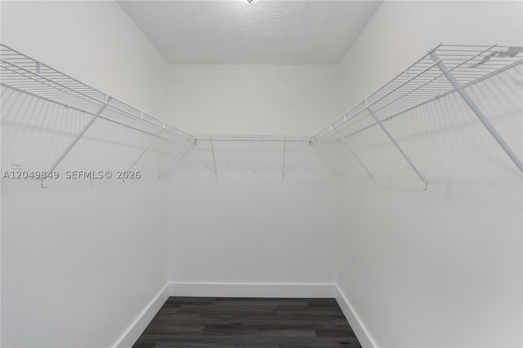 HAMMOCKS SEC 2 - Residential Lease