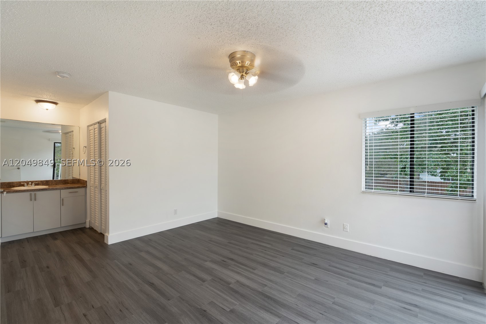HAMMOCKS SEC 2 - Residential Lease