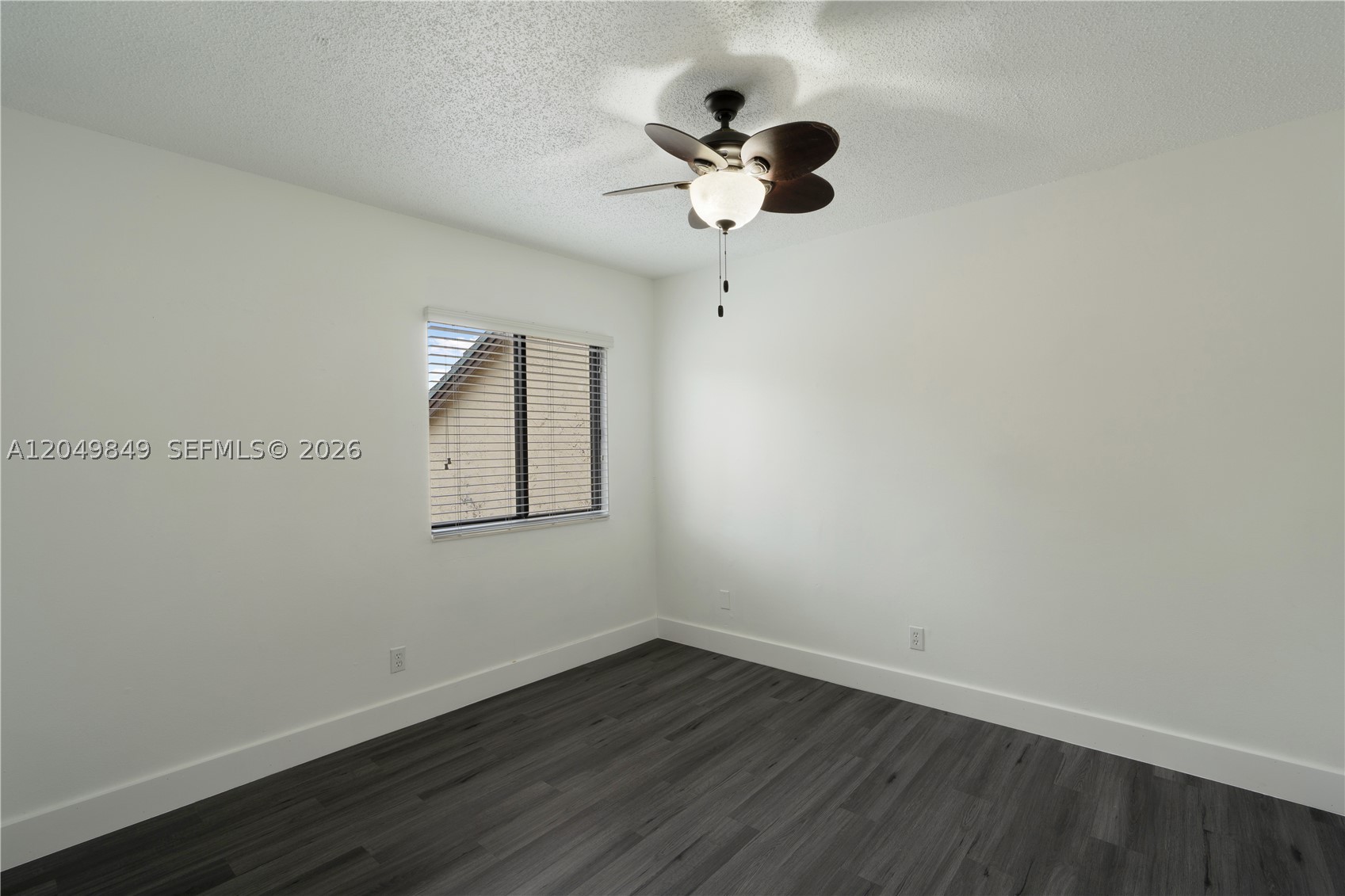 HAMMOCKS SEC 2 - Residential Lease