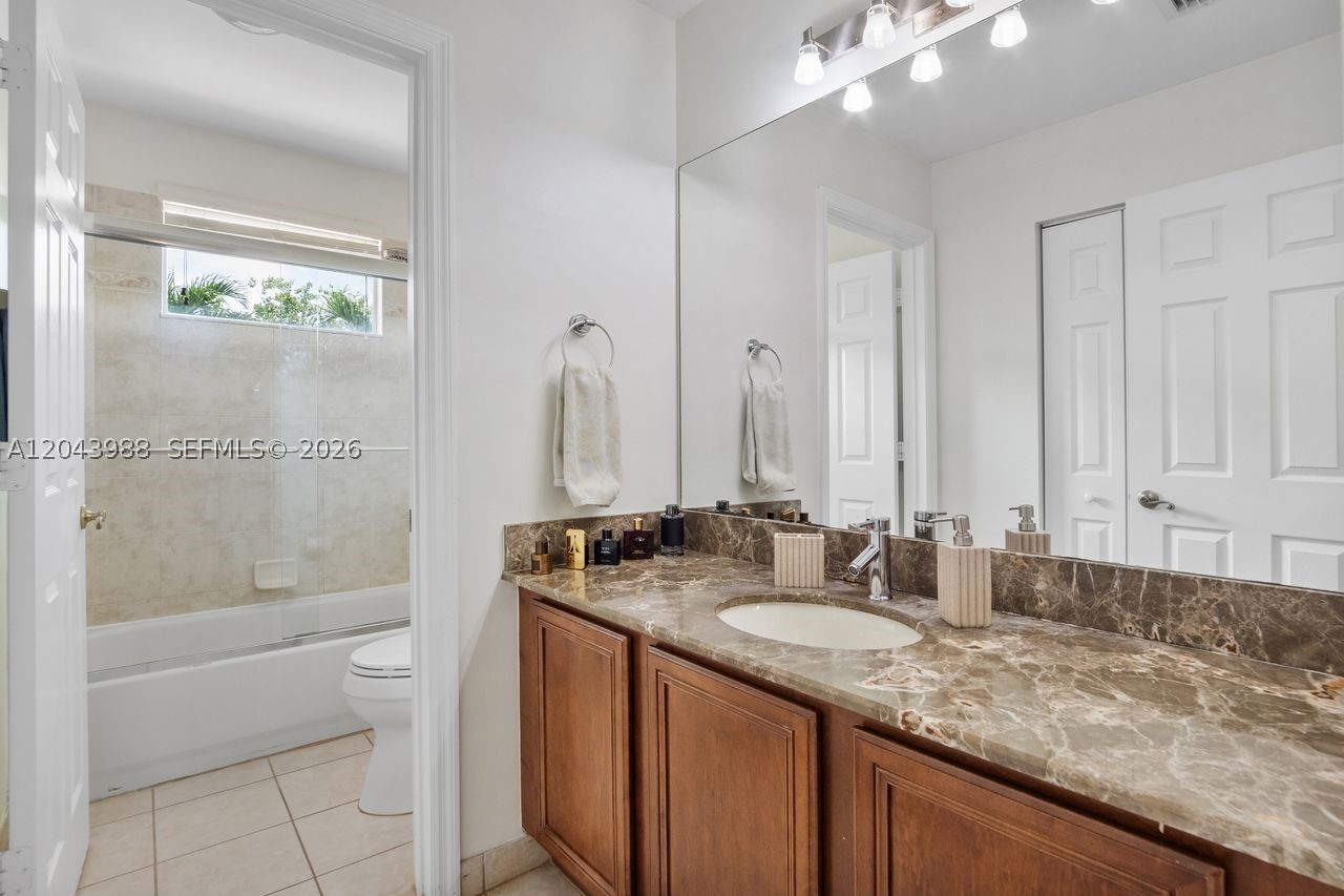 ISLES AT WESTON - Residential