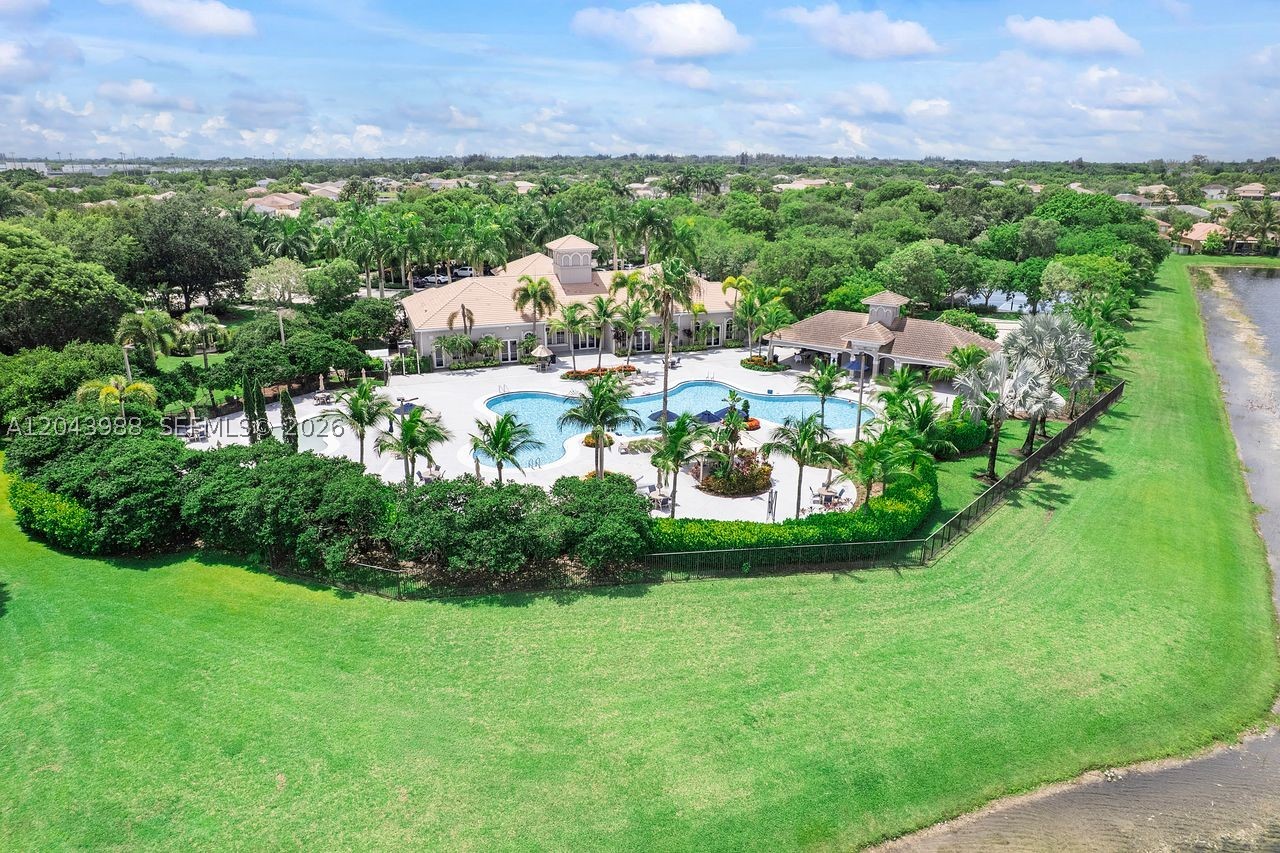 ISLES AT WESTON - Residential