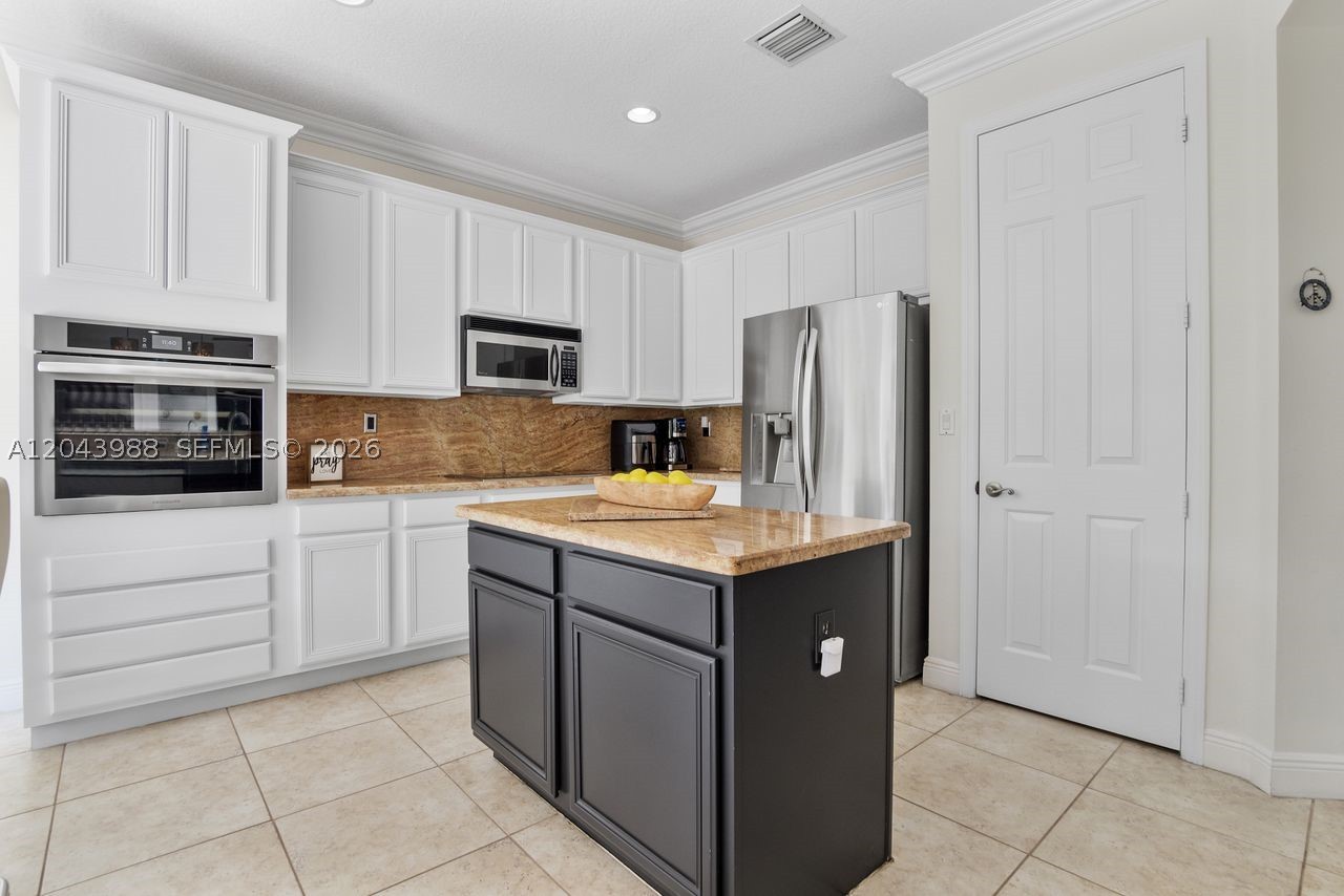 ISLES AT WESTON - Residential