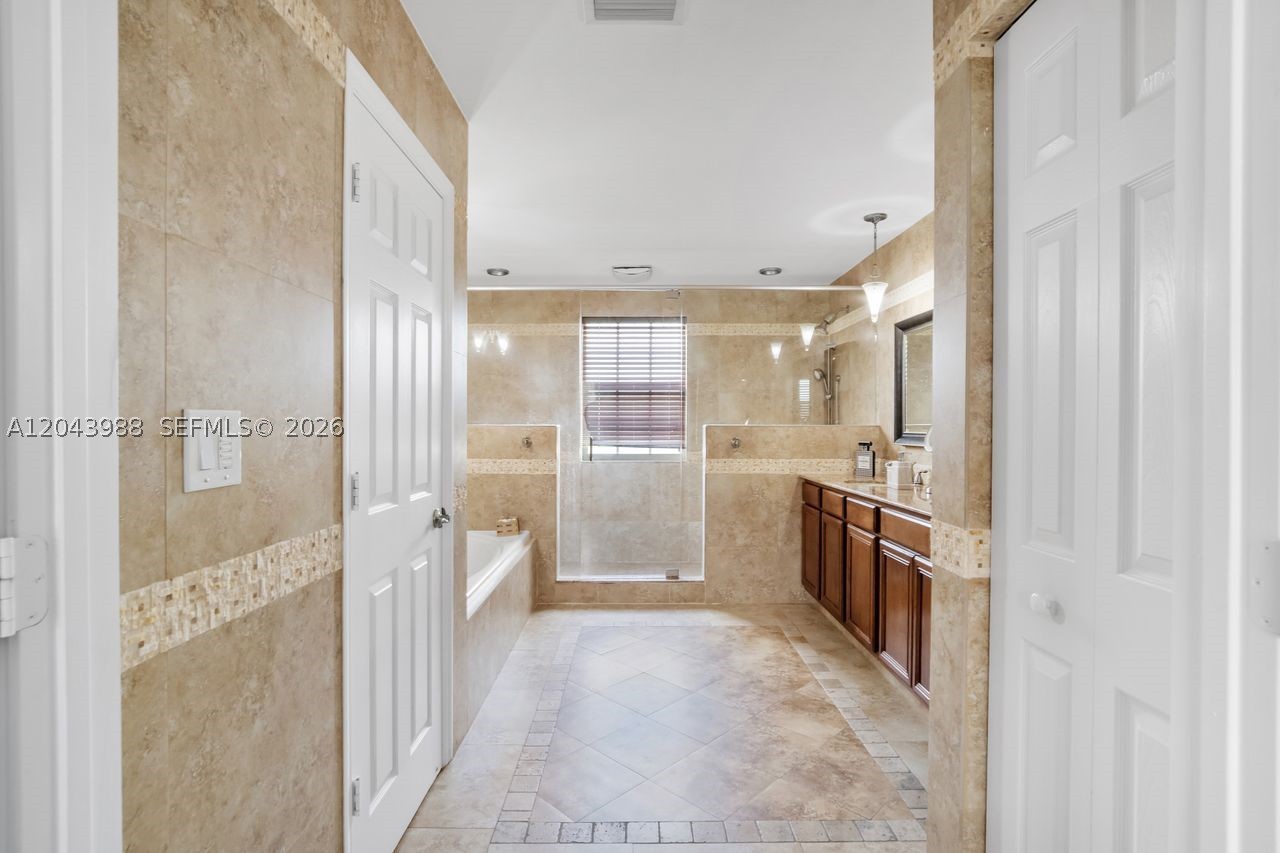 ISLES AT WESTON - Residential