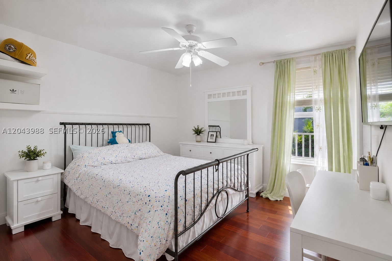 ISLES AT WESTON - Residential