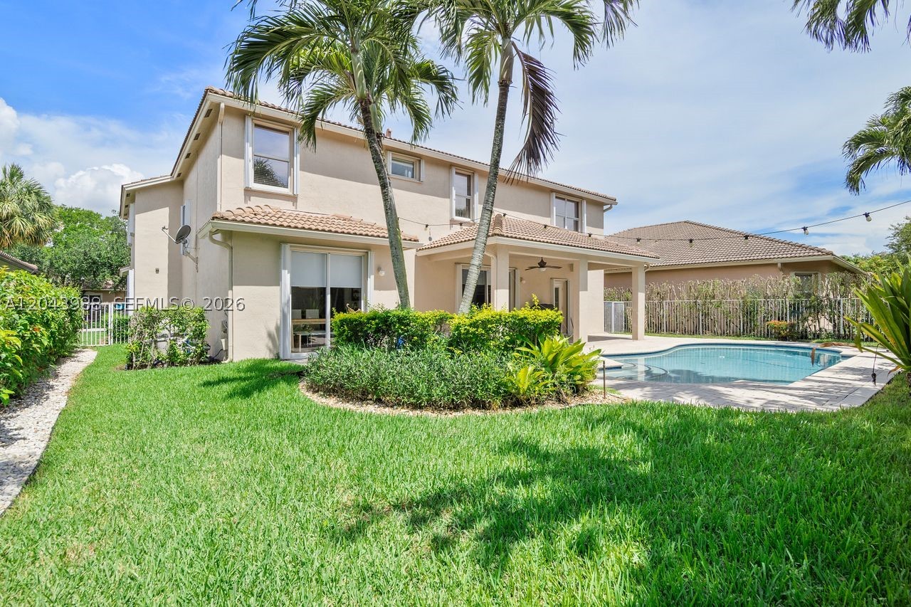 ISLES AT WESTON - Residential