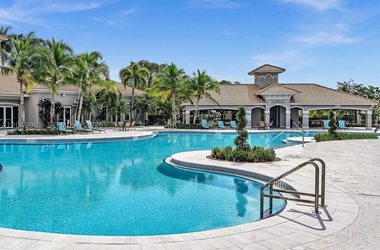 ISLES AT WESTON - Residential