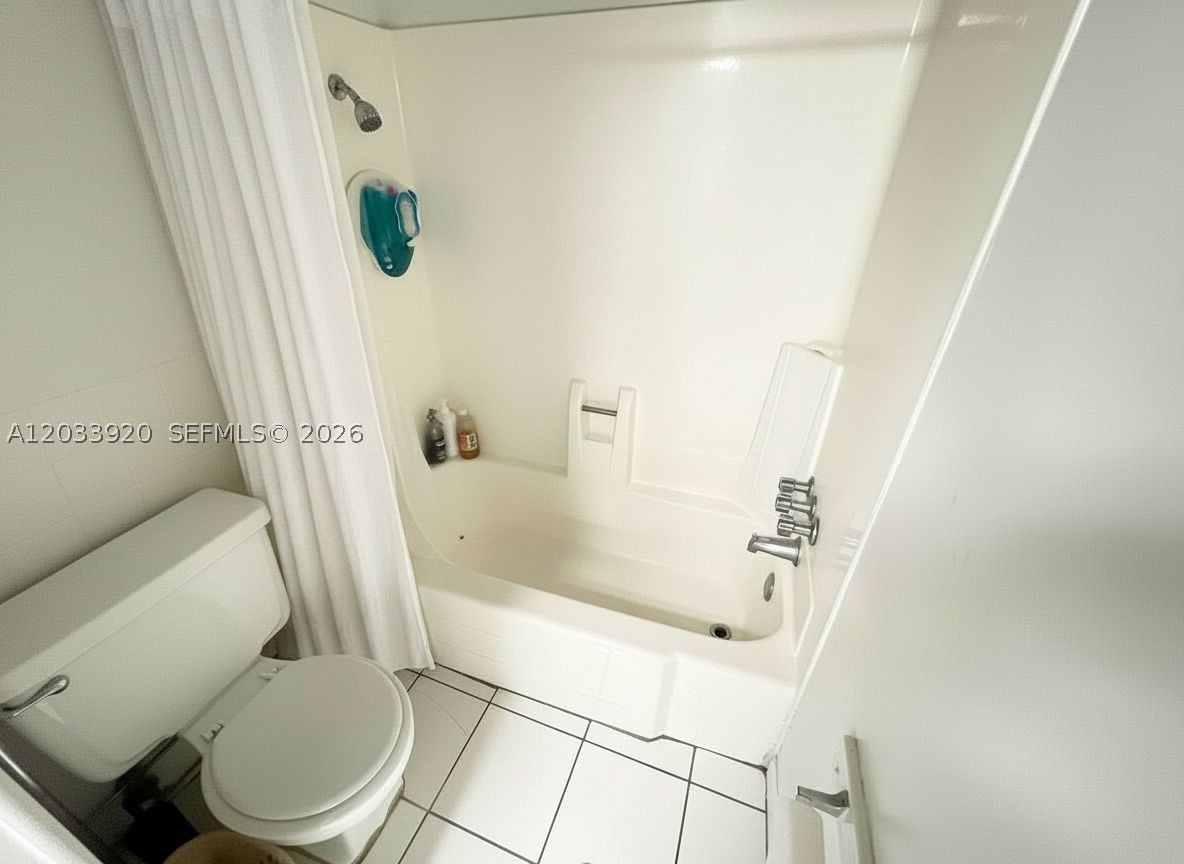 BROOKFIELD SQUARE CONDO - Residential